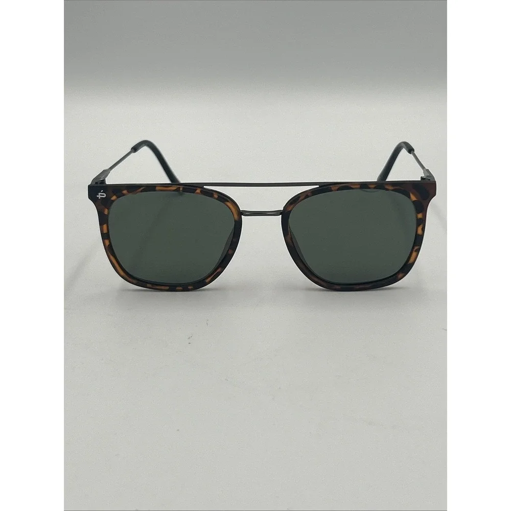 Prive Revaux Women's Sunglasses Brown Tortoise Shell The Aussie Case NIB